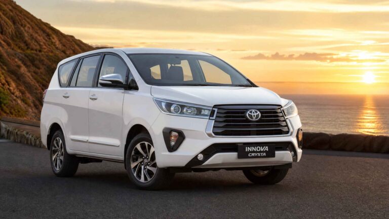 toyota_innova_crysta